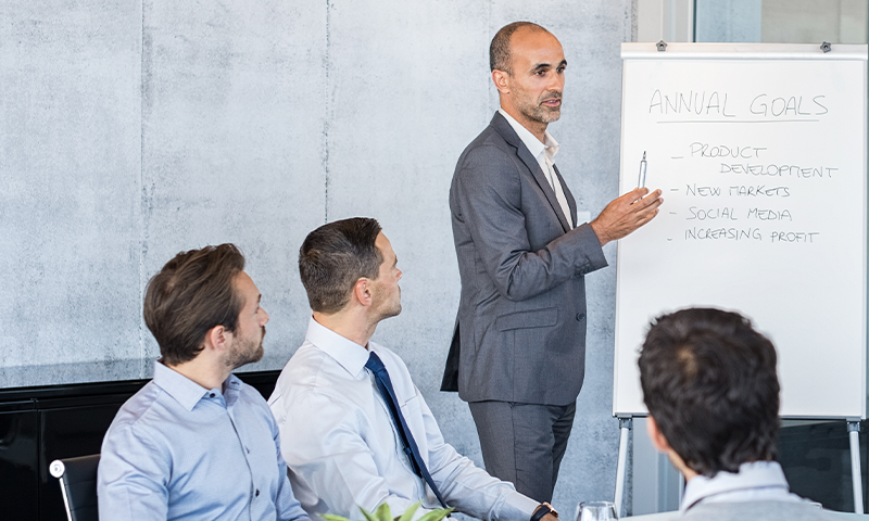 Επιτροπή στρατηγικής και μετασχηματισμού